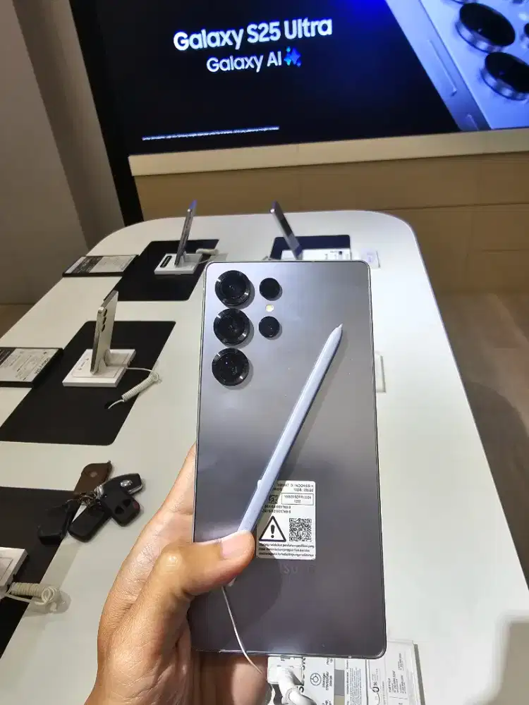 Samsung Galaxy S25 ultra 12/256 new fresh stok free samsung buds 3 fe
