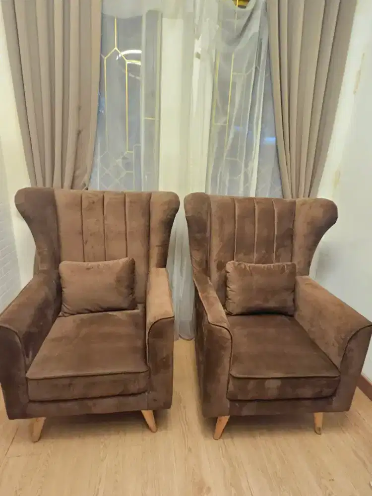 Sofa Garis coklat Beludru cantik