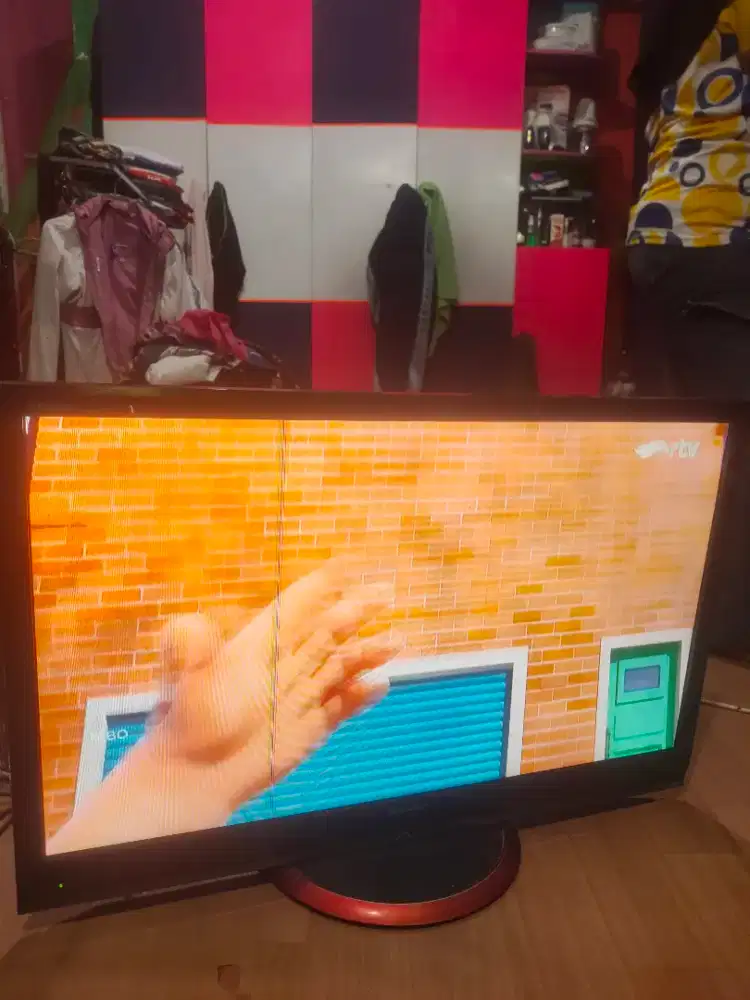 Led Sharp Aquos 32 in analog