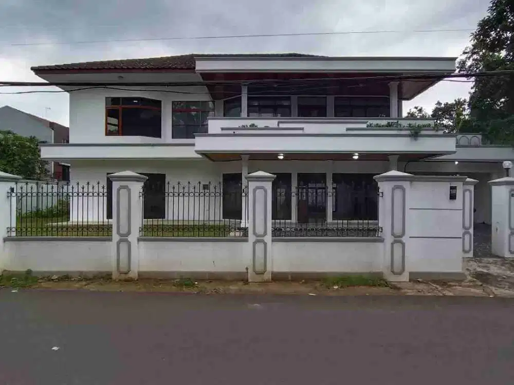 Disewakan rumah bagus cocok untuk hunian atau kantor at Kemang Jaksel
