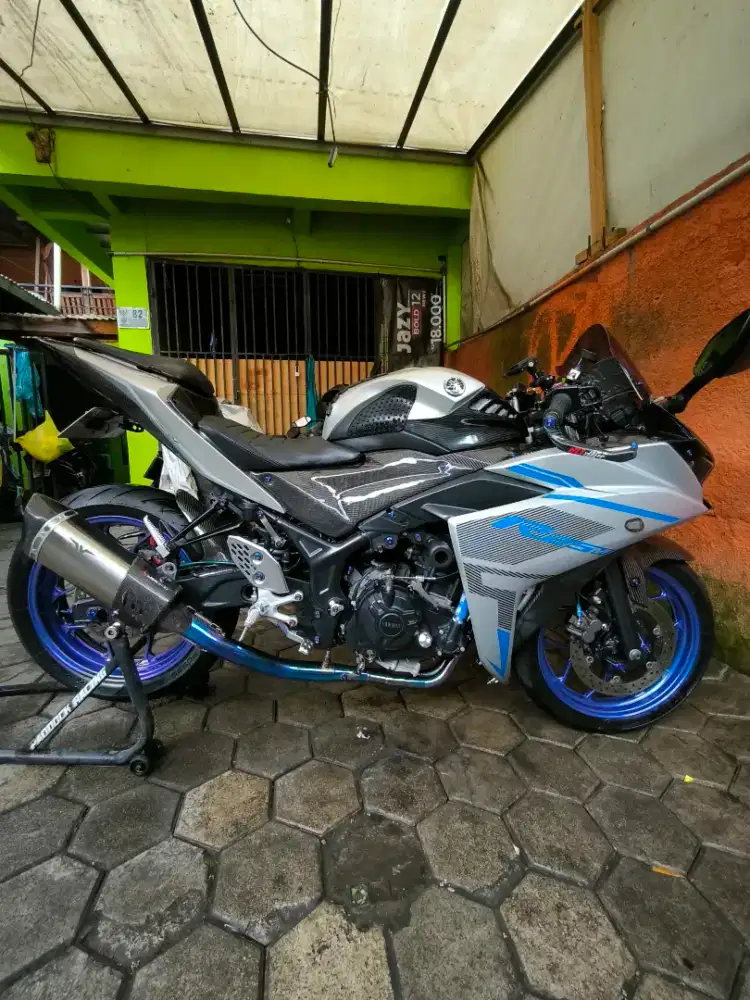 Yamaha R25 tahun 2015