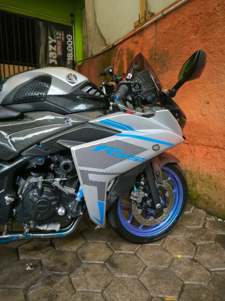 Yamaha R25 tahun 2015
