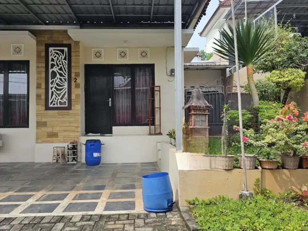 Rumah bagus + FULL FURNISHED BALE NIRVANA NGALIYAN
