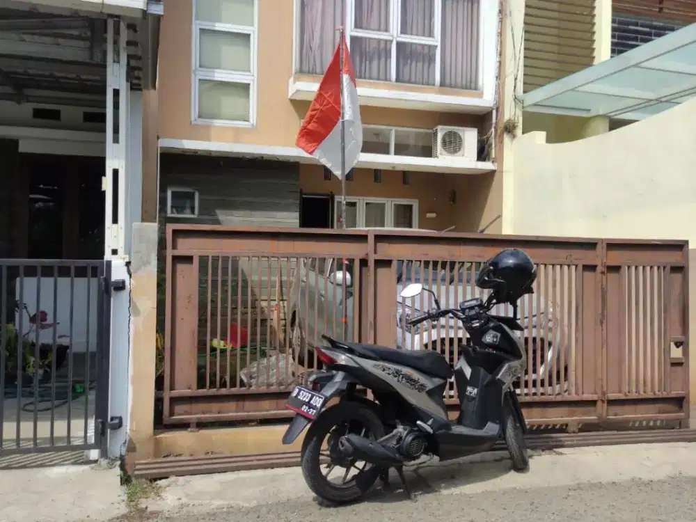 Jual cepat, rumah strategis kota Bandung area Arcamanik