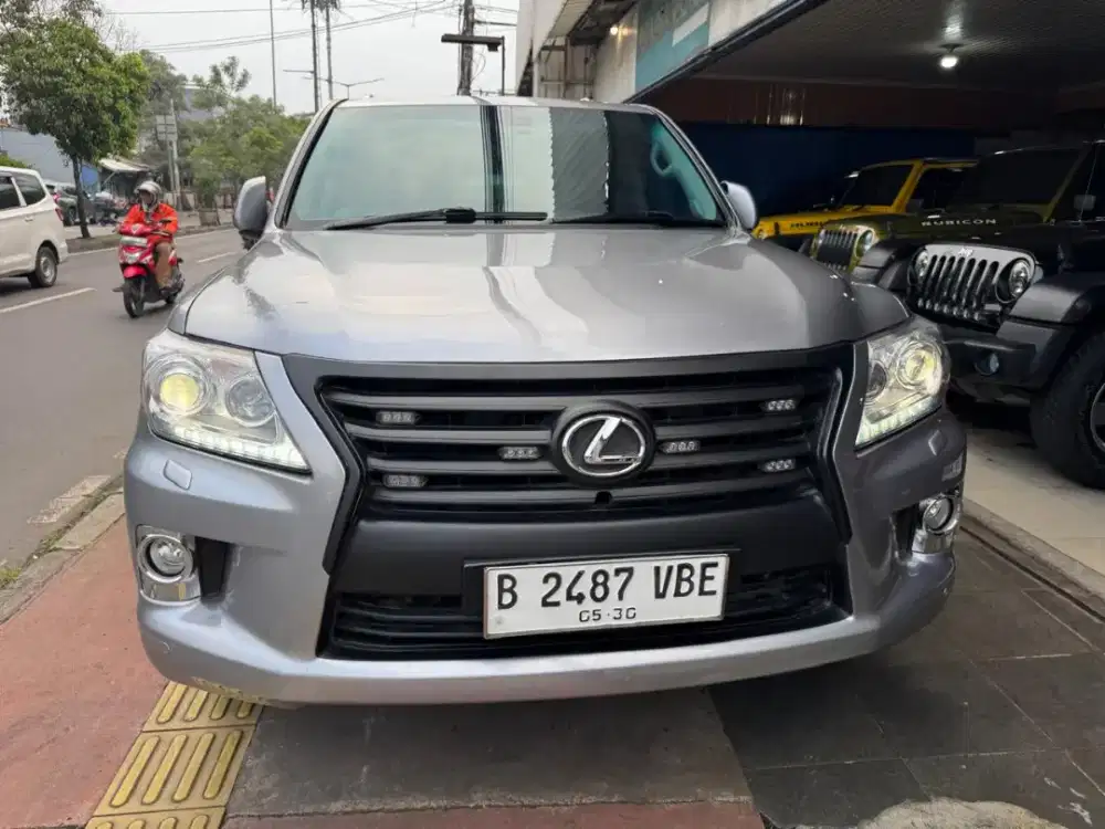 Lexus LX570 th 2008 AT pajak on Siap pakai