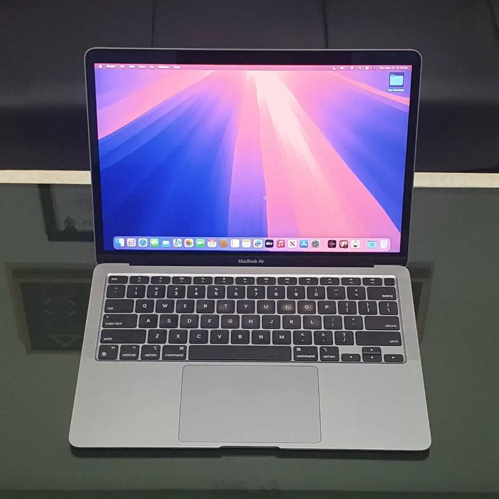 MacBook Air M1 2020 13” | 8/256GB | Mulus & Siap Pakai