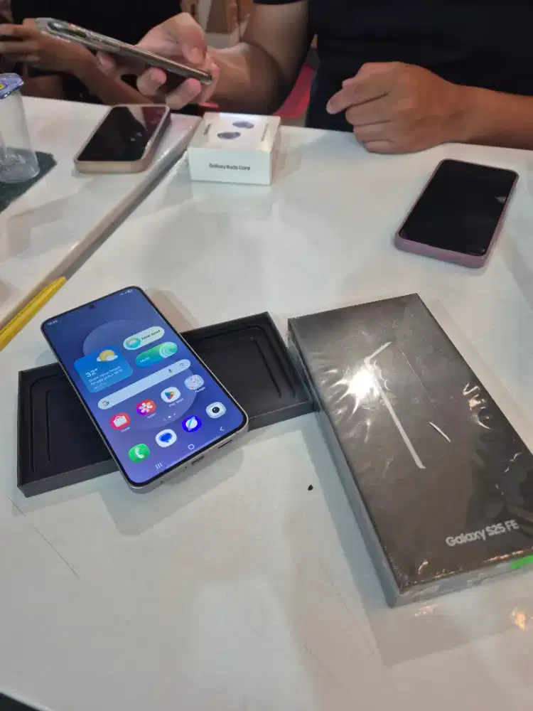 Akhir taun HP baru S25FE promo kredit bisa 0DP