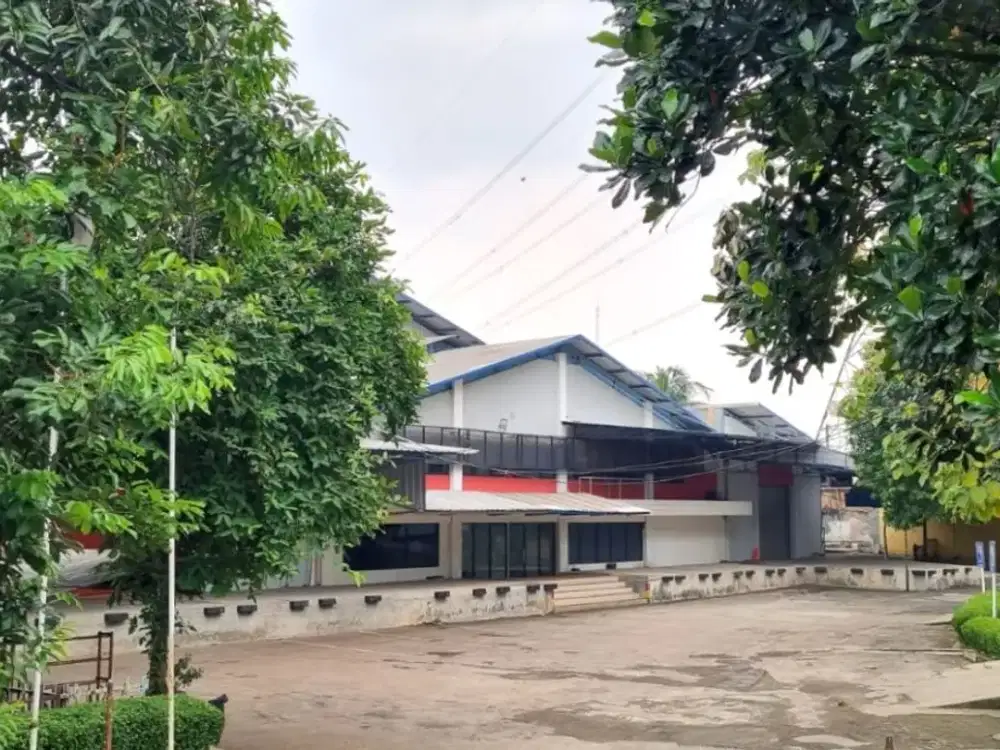 Gudang siap pakai luas 10595m Jatinegara Jakarta Timur