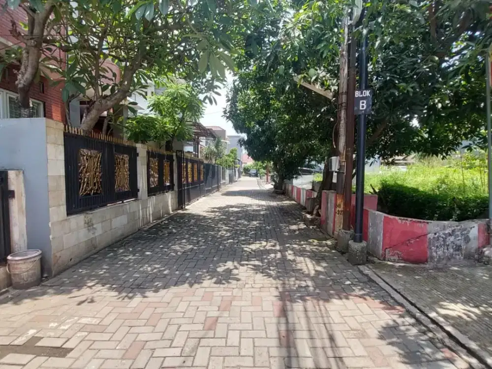 Dekat Pintu Tol Ciledug & Kampus UBL, Kavling SHM Dalam Perumahan Tangerang