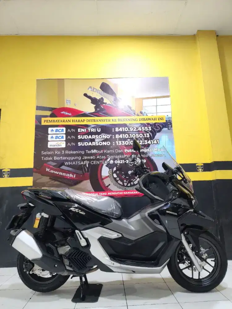 ADV 160 CBS TAHUN 2023(PUTRA TUNGGAL MOTOR)