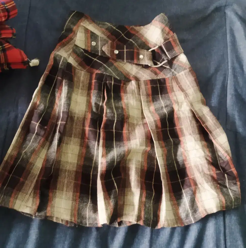 Rok tartan preloved