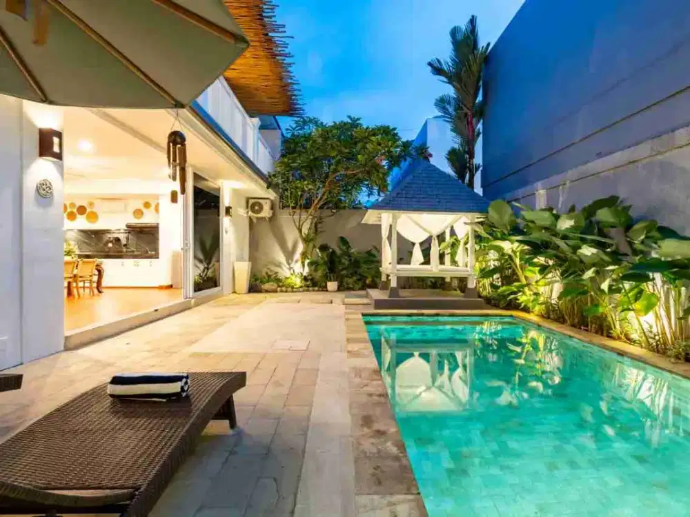 dijual villa komersial umaalas kerobokan badung bali