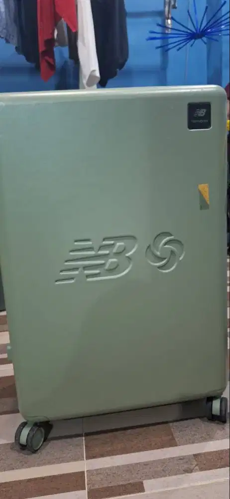 New Balance |Samsonite Spinner 68 cm Exp V2 / Olive