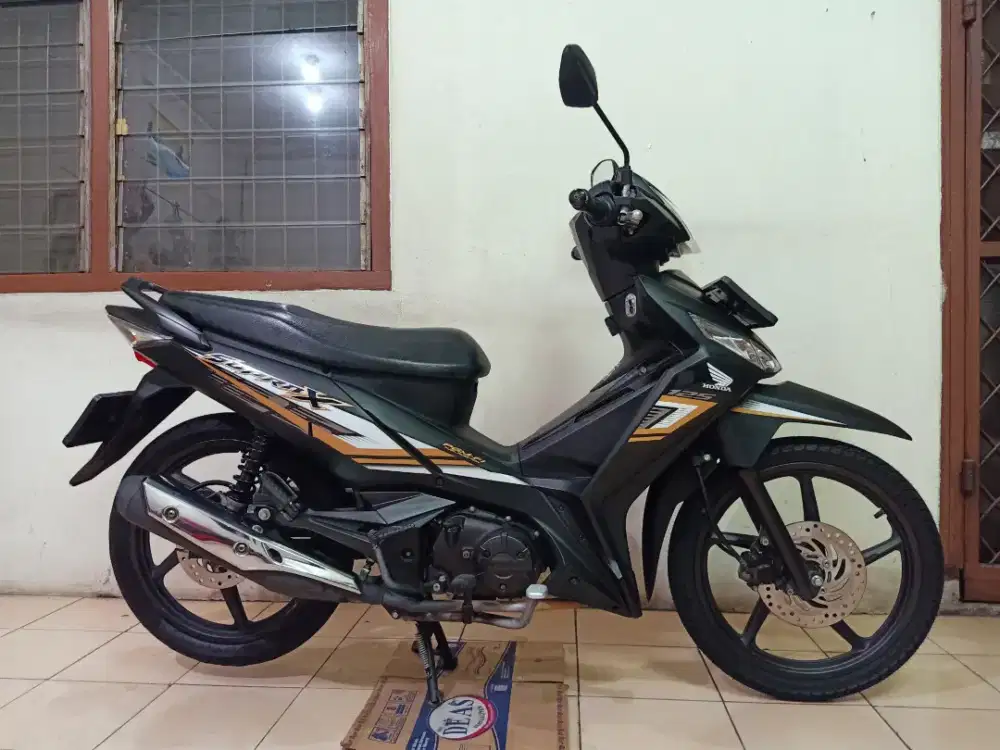 Honda SUPRA X 125 DOUBLE DISK 2024 / 2025 BL 12 ( ISTIMEWA / LIKE NEW)