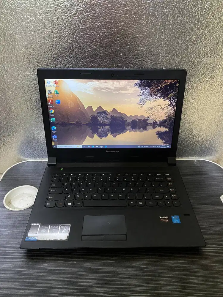Laptop Second Lenovo B4070 Core i3-4005U Ram 8Gb Ssd 256Gb Vga 2Gb