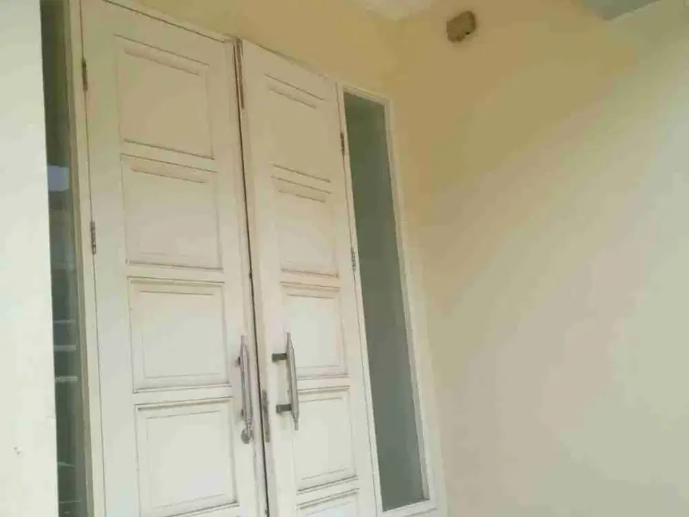 DISEWAKAN RUMAH CLUSTER CHRYSOCOLLA - PHG