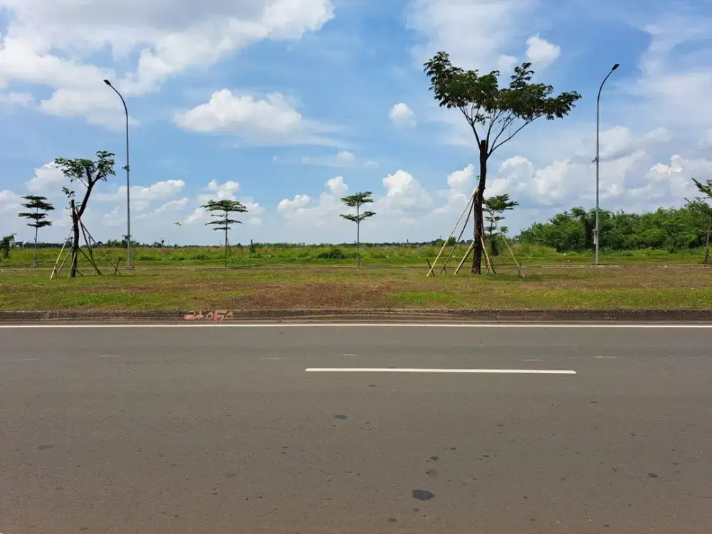Kavling Komersial siap bangun lokasi Prime depan theme park dekat tol di BSD City