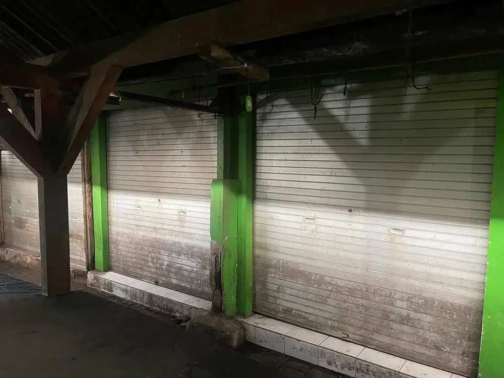 Dijual stand/toko di dalam pasar sedati