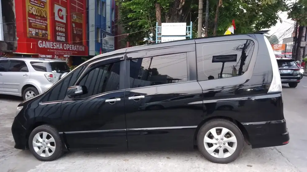 Nissan Serena 2014 Bensin