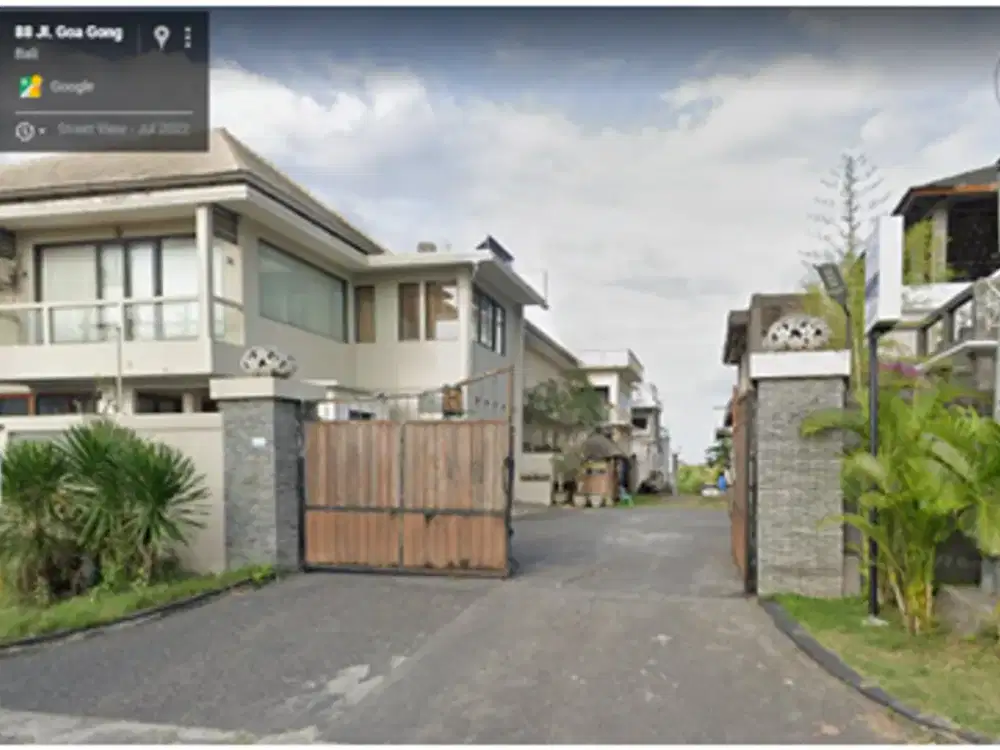 Dijual Cepat Bangunan Villa 3 Lantai Exclusive Dekat dengan Garuda Wisnu Kencana, Lokasi Strategis Wisata Kuta Selatan, Bali