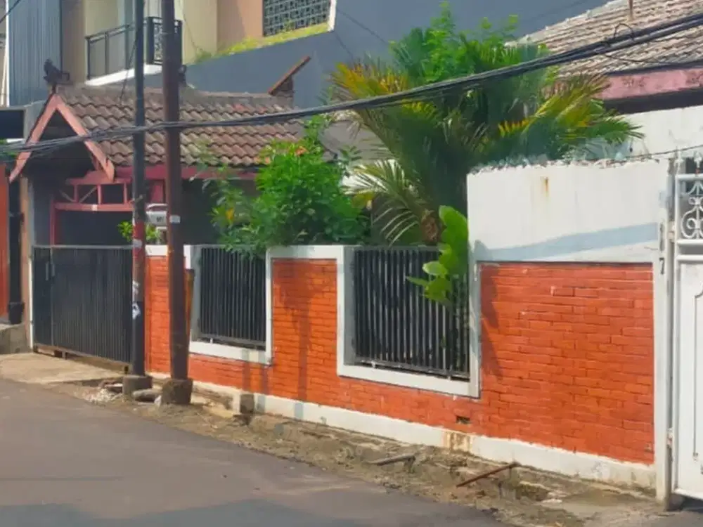 Dijual Rumah 2 Lantai di Cempaka Putih Timur Jakarta Pusat
