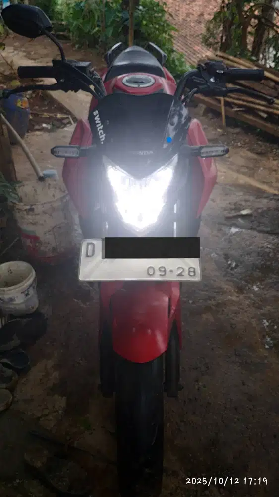 Honda CB150R Streetfire