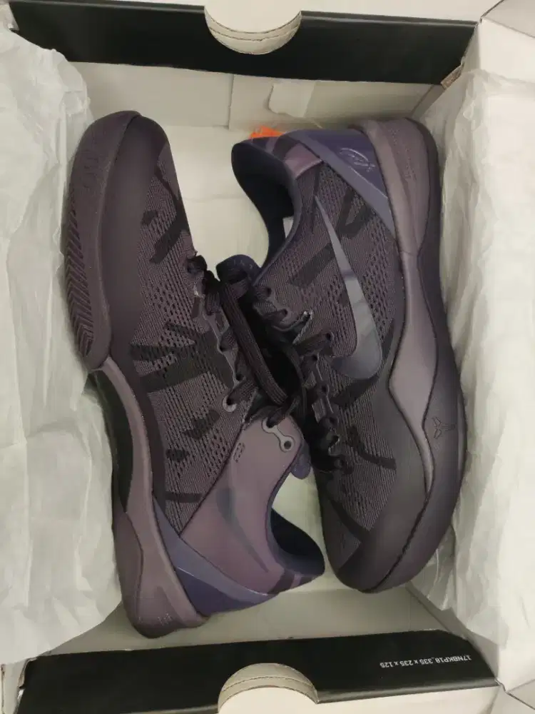 Sepatu basket KOBE 8 FTB size 41