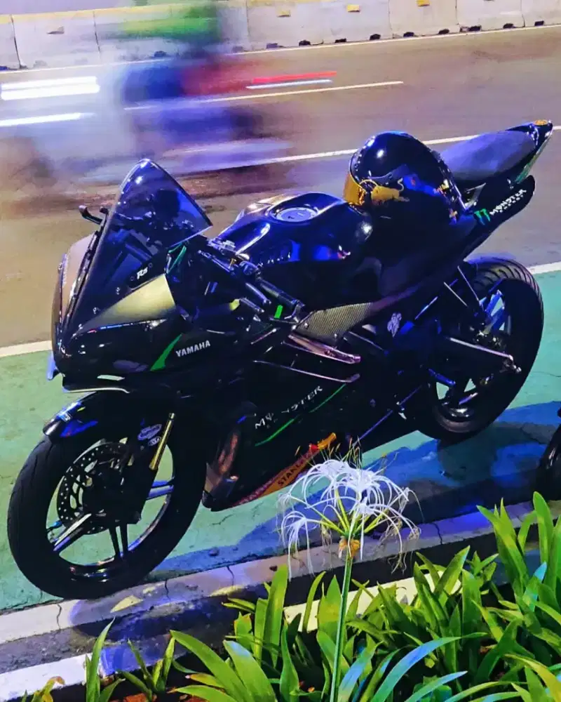 R15 V2 2015 Black Monster Edition – Mesin Sehat, Siap Pakai