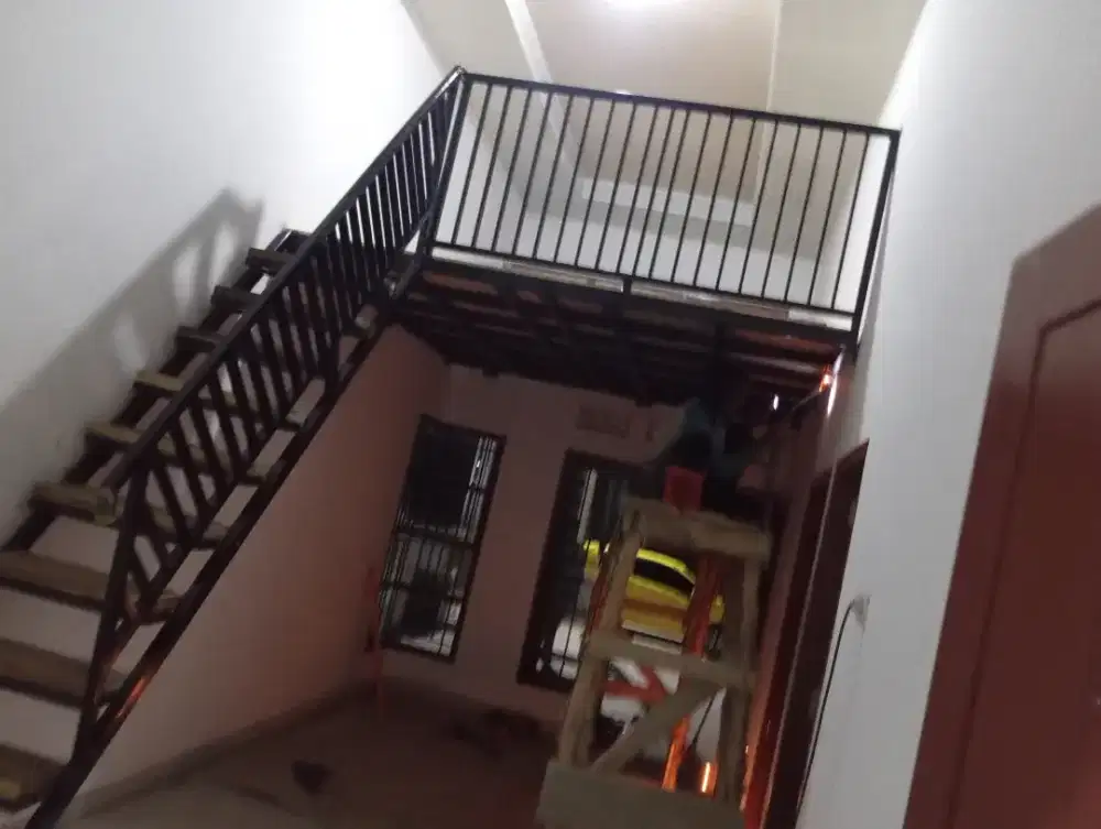 Mezanin, balkon, ralling balkon, tangga, dll