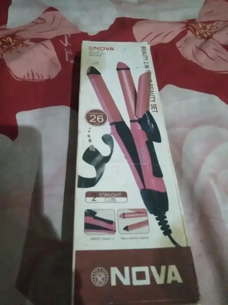 Catokan rambut pelurus dan keriting