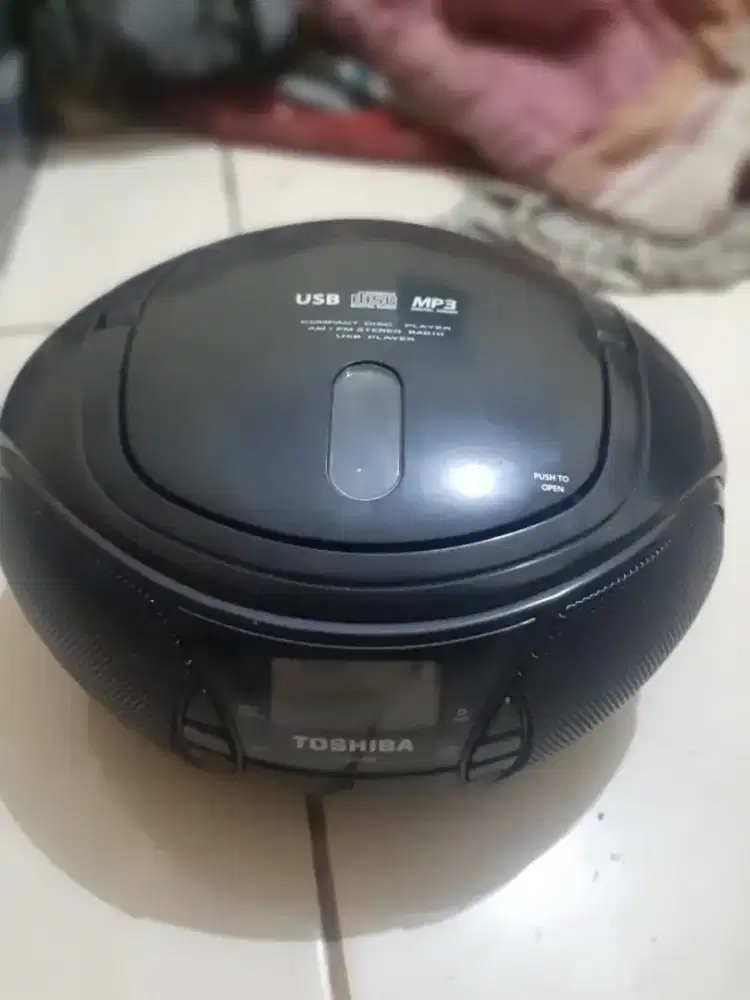 Thosiba radio portable