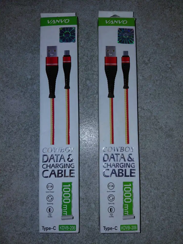 Dijual kabel data Vanvo A to C 2 bj warna biru dan merah