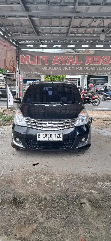 Grand Livina XV 1.5 Metik Tahun 2012