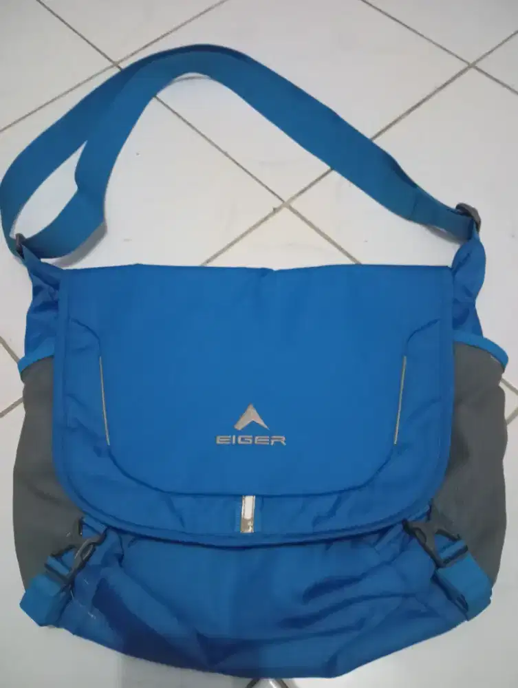 Tas slempang Eiger ori