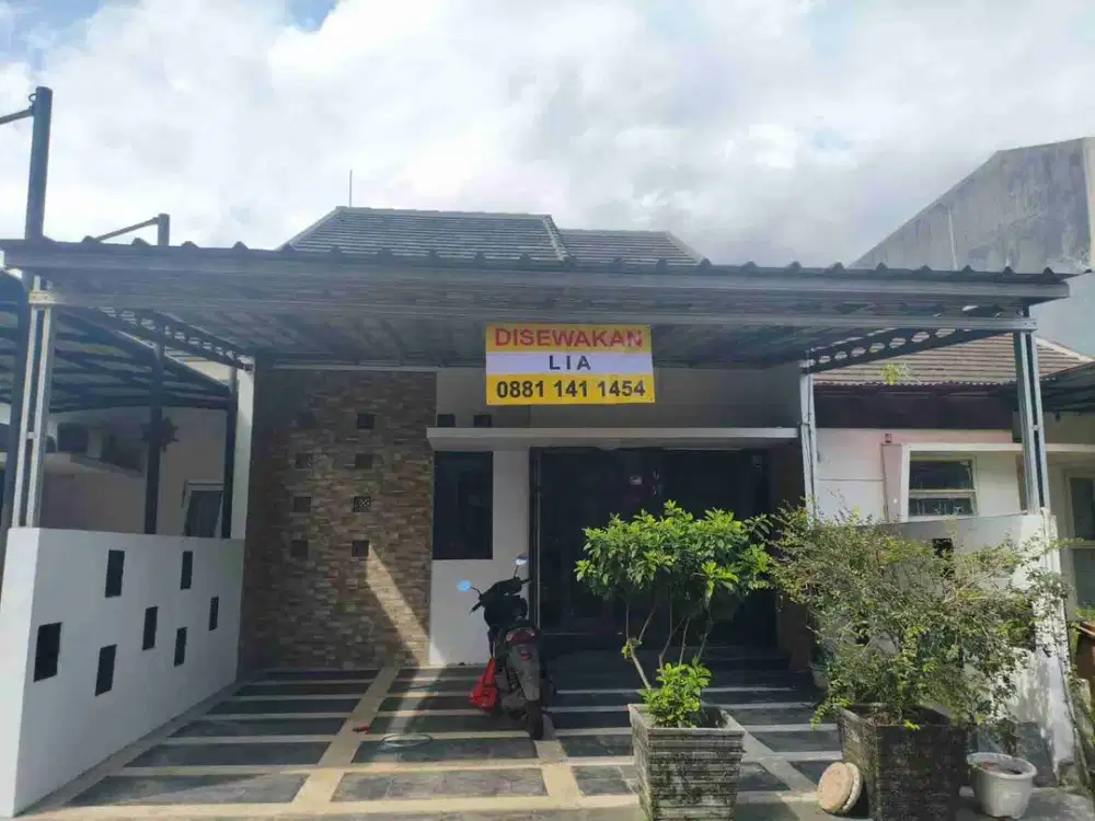 Disewakan Rumah Rapi Siap Huni di The Address Cibubur