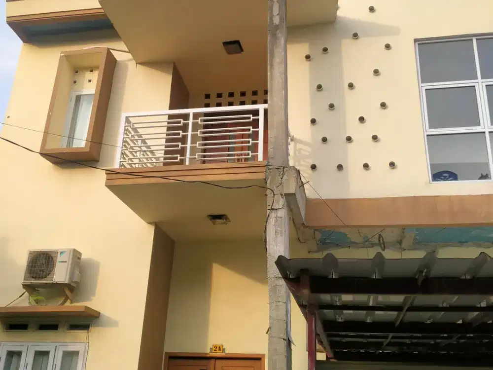 Dijual Rumah 3 Lantai di Kampung Baru Unila