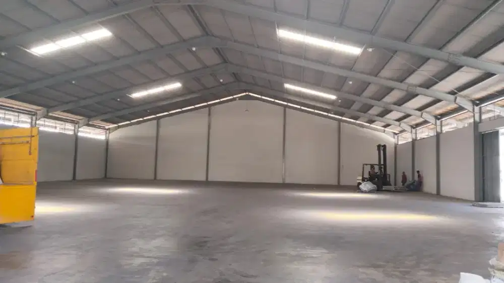 Gudang Siap Pakai di Semper, Cilincing, Jakarta Utara