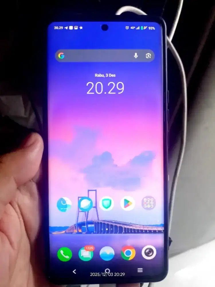 Vivo v40 5G purple