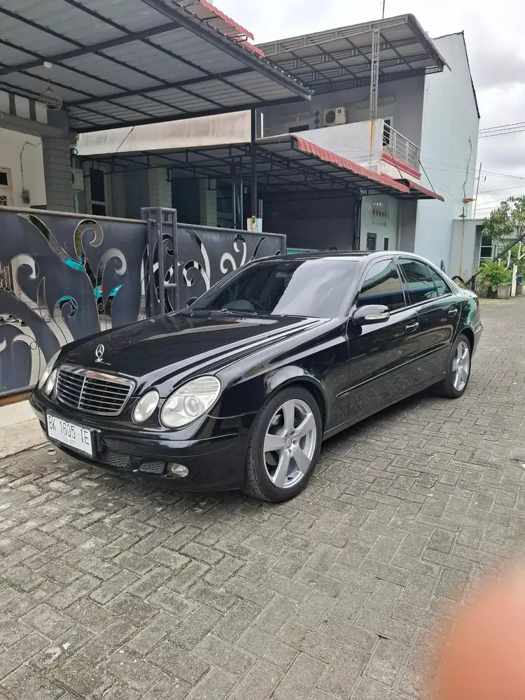 Mercedes-Benz E200K 2008 Bensin