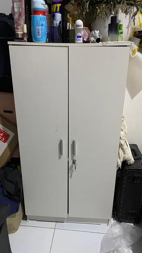 Lemari pakaian 3 tingkat