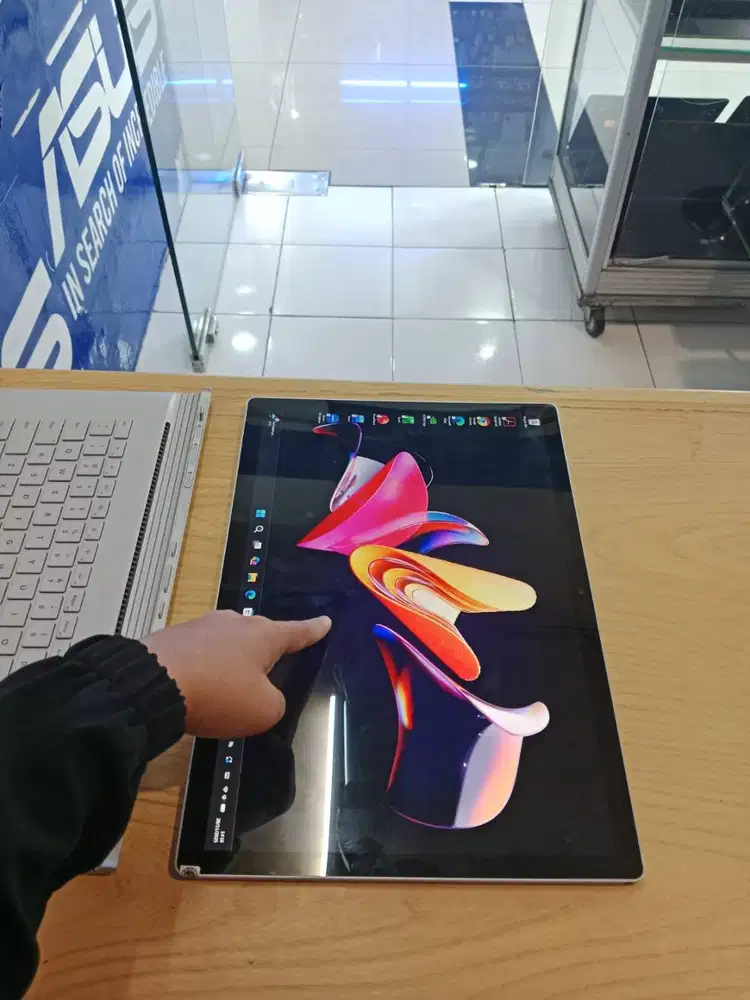 PROMO BISA DI JADIKAN TABLET LAPTOP MICROSOFT SURFACE BOOK 2 CORE i7