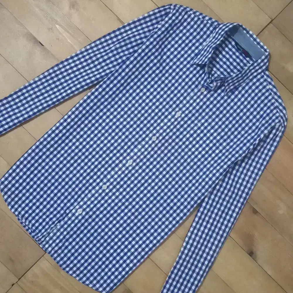 Henus Edwin Kemeja Panjang