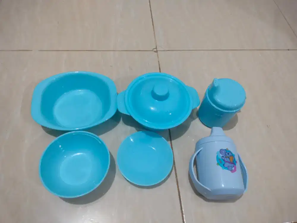 Gratis feeding set tempat makan bayi