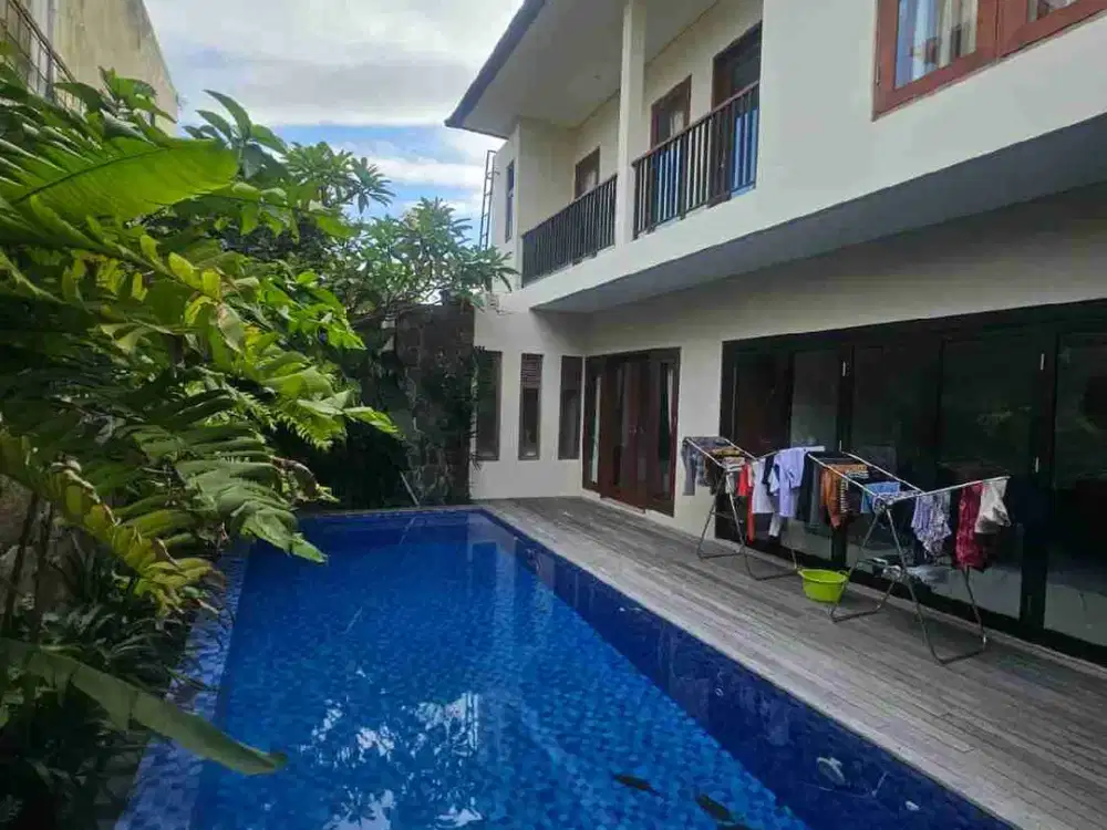Villa Umalas Kerobokan Bali 3 Bedrooms