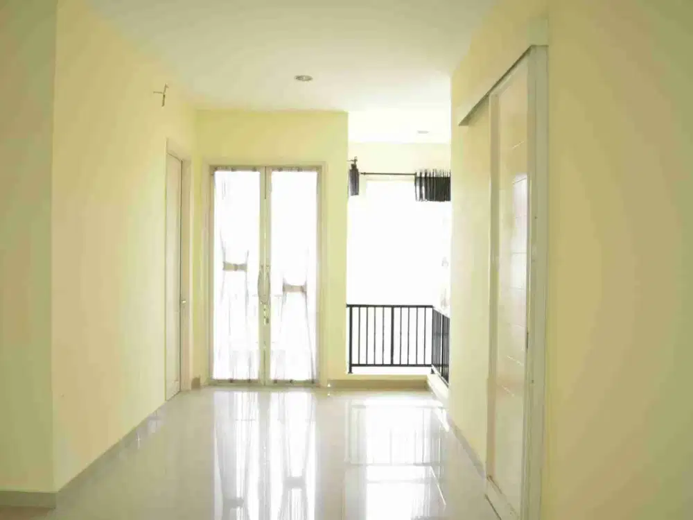 Dijual Rumah Bagus Siap Pakai Di Perumahan Graha Candi Golf, Semarang