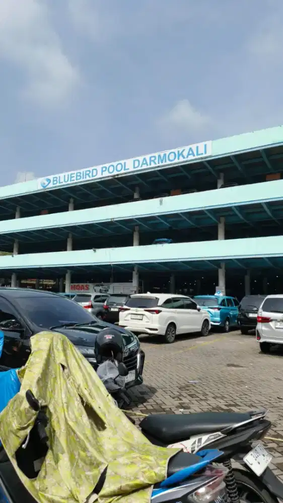 Lowongan kerja supir taksi