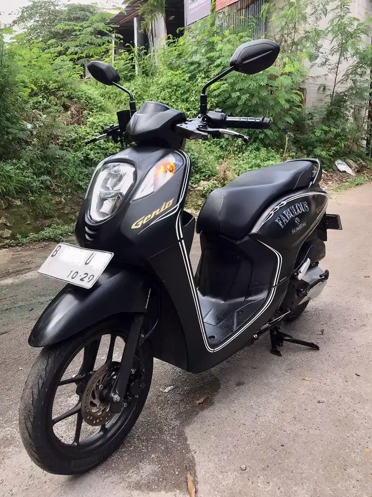 Honda Genio CBS ISS Warna Hitam 2019