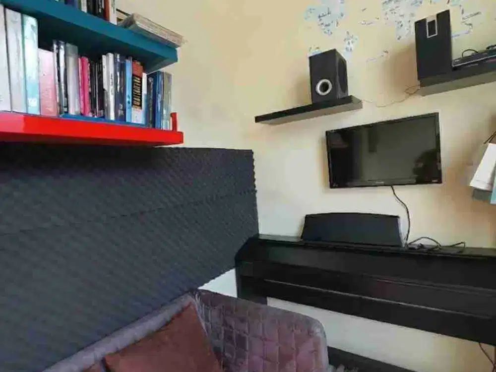 Dijual murah rumah 2 Lt di Alam Sutera