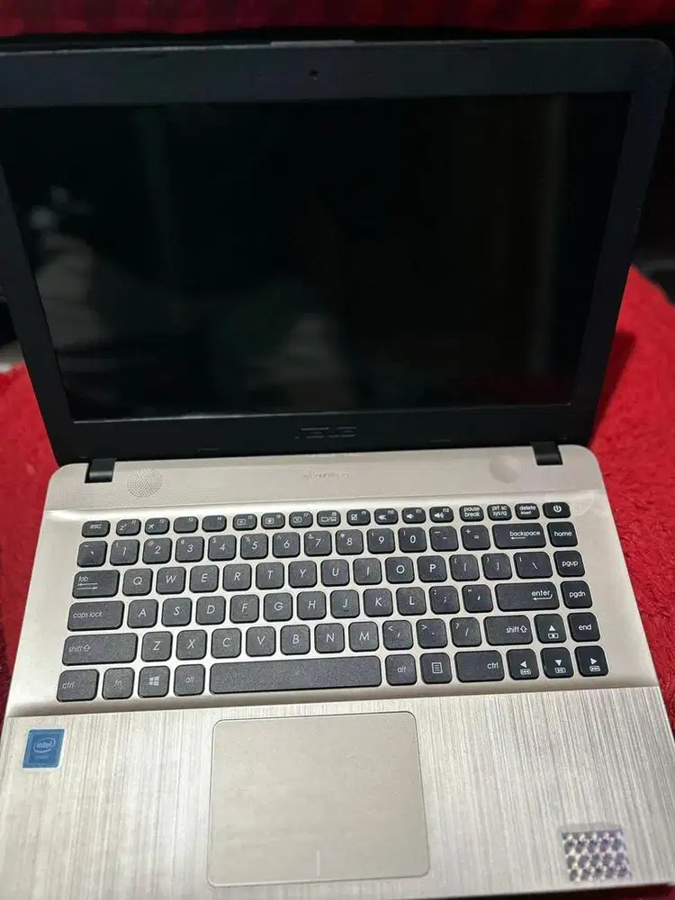 Laptop asus ram 4