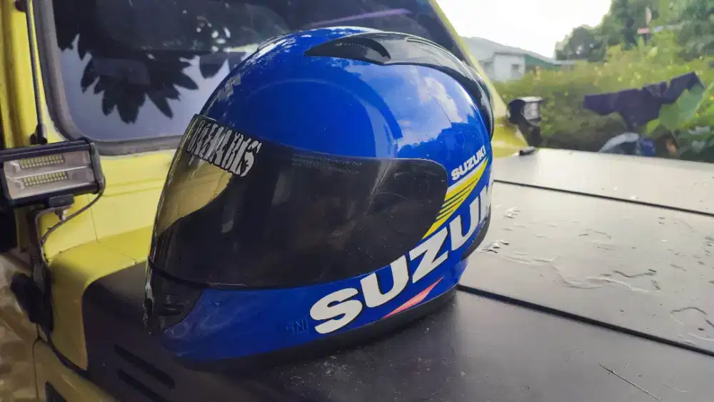 Helm Suzuki ori second